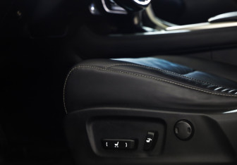 Подержанный автомобиль Lexus RX 2019 года (28 фото)
