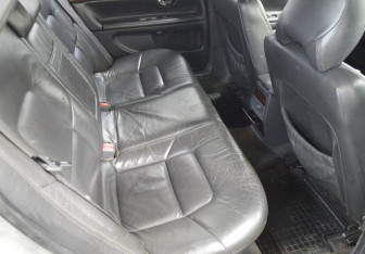 Подержанный автомобиль Volvo S80 2000 года (13 фото)