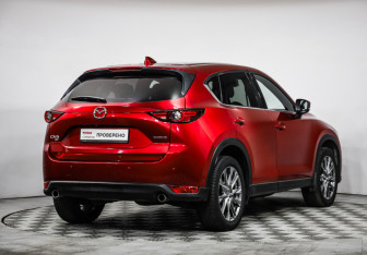 Подержанный автомобиль Mazda CX-5 2021 года (5 фото)