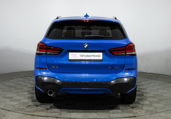 Подержанный автомобиль BMW X1 2019 года (6 фото)
