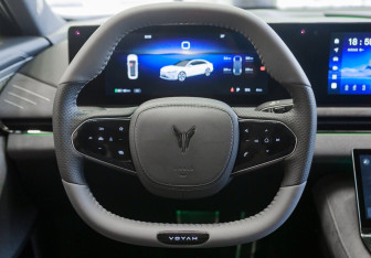 Новый Voyah Passion 2023 (33 фото)