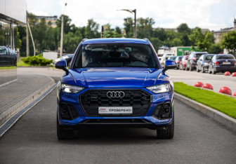 Подержанный автомобиль Audi Q5 2021 года (4 фото)