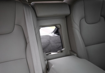 Подержанный автомобиль Volvo XC60 2021 года (28 фото)