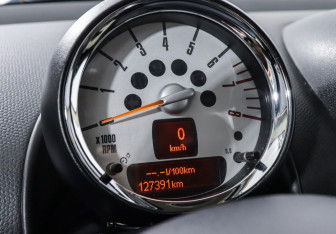 Подержанный автомобиль MINI Countryman 2012 года (22 фото)