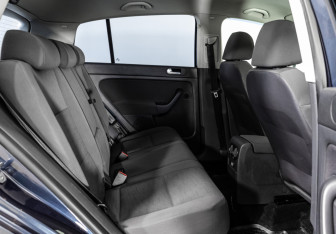 Подержанный автомобиль Volkswagen Golf Plus 2008 года (13 фото)