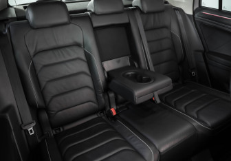 Подержанный автомобиль Volkswagen Tiguan 2021 года (31 фото)