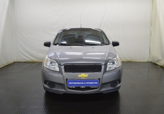 Подержанный автомобиль Chevrolet Aveo Hatchback 2010 года (2 фото)