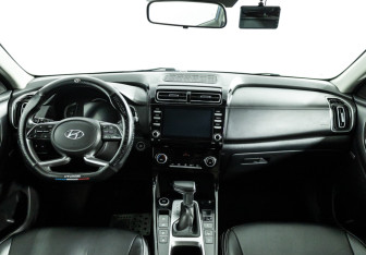 Подержанный автомобиль Hyundai Creta 2022 года (13 фото)