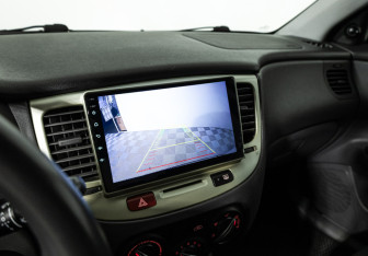 Подержанный автомобиль Kia Rio Sedan 2011 года (15 фото)
