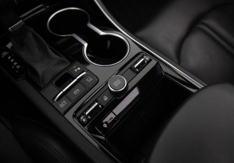 Подержанный автомобиль Kia K5 2021 года (16 фото)