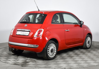 Подержанный автомобиль Fiat 500 Hatchback 2012 года (5 фото)