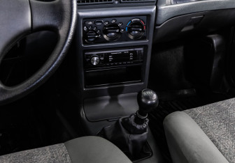 Подержанный автомобиль Daewoo Nexia Sedan 2005 года (11 фото)