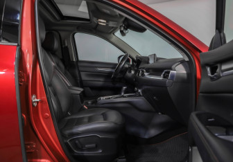 Подержанный автомобиль Mazda CX-5 2019 года (27 фото)