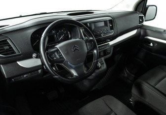 Подержанный автомобиль Citroen SpaceTourer 2020 года (11 фото)