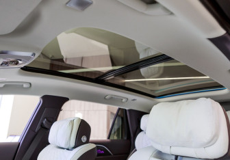 Новый Hongqi E-HS9 2022 (24 фото)