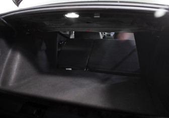 Подержанный автомобиль Renault Fluence 2016 года (24 фото)