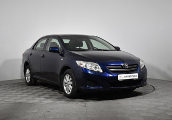 Подержанный автомобиль Toyota Corolla Sedan 2007 года (3 фото)