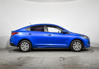 Подержанный автомобиль Hyundai Solaris Sedan 2020 года (4 фото)