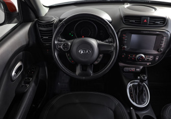 Подержанный автомобиль Kia Soul 2019 года (8 фото)