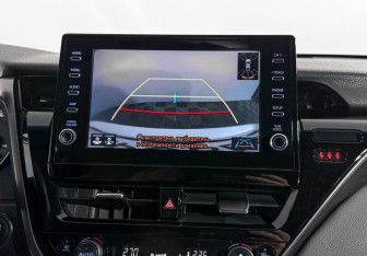Подержанный автомобиль Toyota Camry Sedan 2021 года (18 фото)