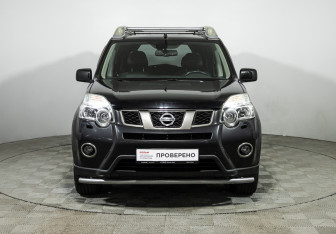 Подержанный автомобиль Nissan X-Trail 2011 года (2 фото)