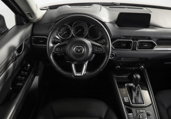 Подержанный автомобиль Mazda CX-5 2020 года (11 фото)