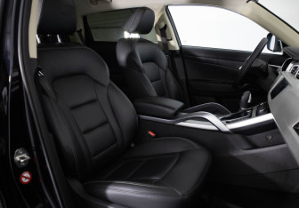 Подержанный автомобиль Geely Atlas 2021 года (19 фото)