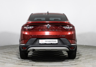 Подержанный автомобиль Renault Arkana 2021 года (6 фото)