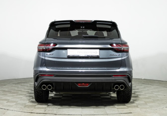 Подержанный автомобиль Geely Coolray 2022 года (6 фото)