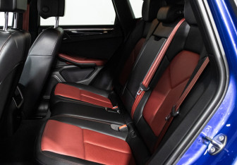 Подержанный автомобиль Porsche Macan 2015 года (10 фото)