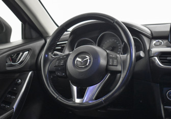 Подержанный автомобиль Mazda 6 Sedan 2015 года (15 фото)