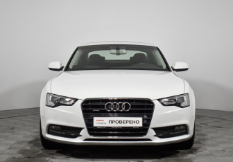 Подержанный автомобиль Audi A5 Coupe 2015 года (2 фото)