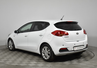 Подержанный автомобиль Kia Ceed Hatchback 2013 года (7 фото)