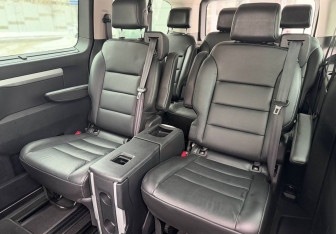 Подержанный автомобиль Citroen SpaceTourer 2018 года (18 фото)