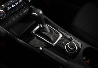 Подержанный автомобиль Mazda 3 Sedan 2014 года (13 фото)