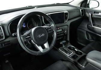 Подержанный автомобиль Kia Sportage 2021 года (11 фото)