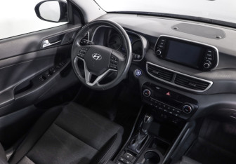 Подержанный автомобиль Hyundai Tucson 2019 года (6 фото)