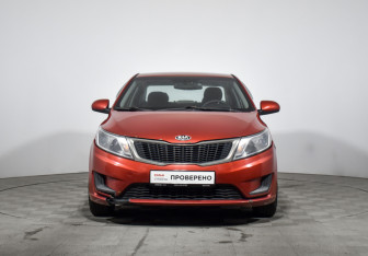 Подержанный автомобиль Kia Rio Sedan 2014 года (2 фото)