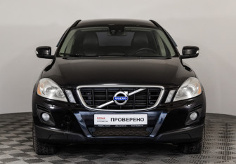 Подержанный автомобиль Volvo XC60 2010 года (2 фото)