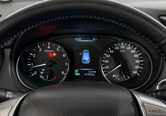Подержанный автомобиль Nissan Qashqai 2014 года (18 фото)