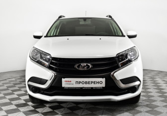 Подержанный автомобиль LADA (ВАЗ) XRAY 2018 года (2 фото)