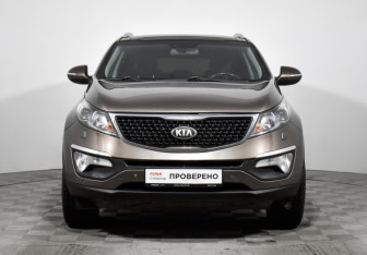 Подержанный автомобиль Kia Sportage 2014 года (2 фото)