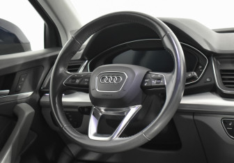 Подержанный автомобиль Audi Q5 2017 года (14 фото)