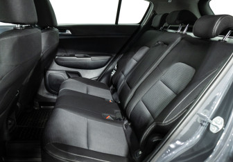 Подержанный автомобиль Kia Sportage 2020 года (10 фото)