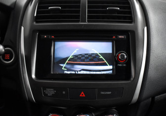 Подержанный автомобиль Mitsubishi ASX 2013 года (17 фото)