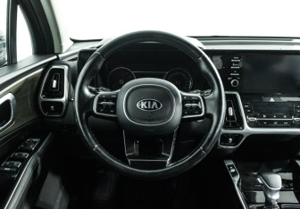 Подержанный автомобиль Kia Sorento 2021 года (22 фото)