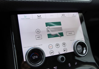 Подержанный автомобиль Land Rover Range Rover Velar 2018 года (19 фото)