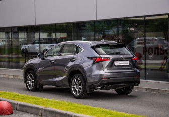 Подержанный автомобиль Lexus NX 2016 года (8 фото)