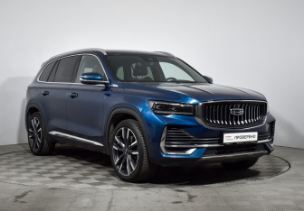 Подержанный автомобиль Geely Monjaro 2021 года (3 фото)
