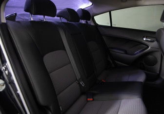Подержанный автомобиль Kia Cerato Sedan 2013 года (12 фото)